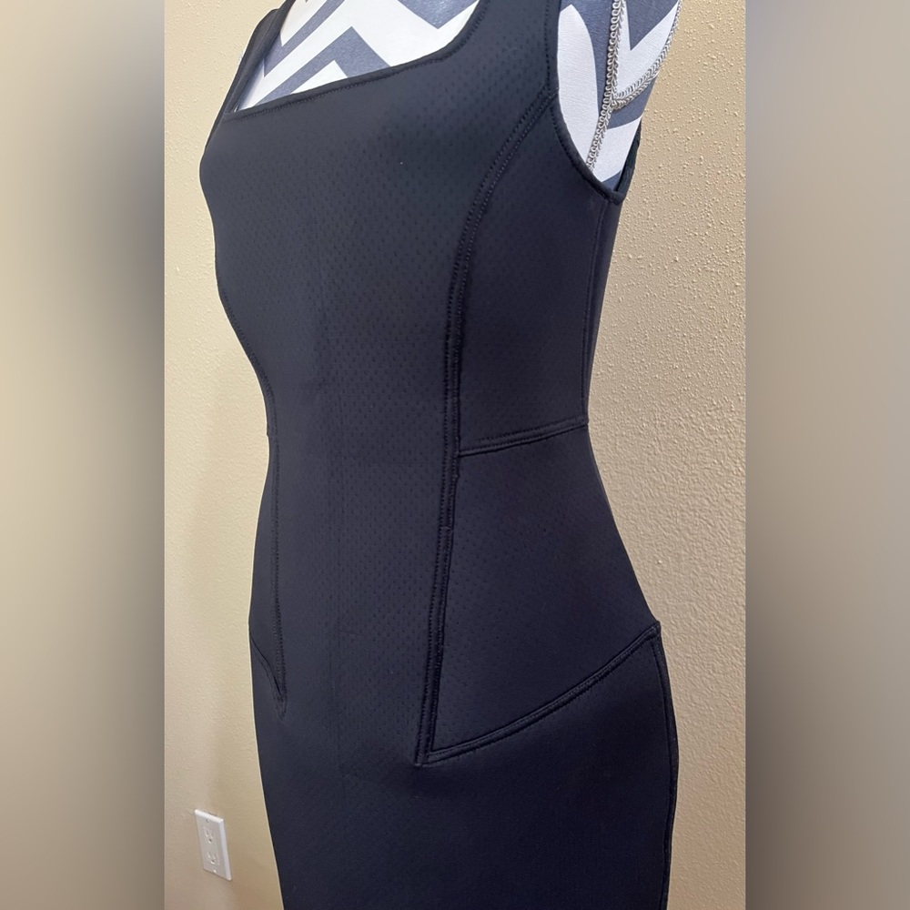 Scanlan Theodore Neoprene Midi Bodycon Dress with sexy panels Size 12